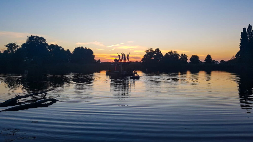 Electric River Ton im Strom 2021 » MinMon Kollektiv